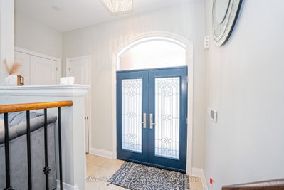 47 Legendary Circle • Brampton, ON photo 5