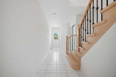 3907 Manatee Way • Mississauga, ON photo 6