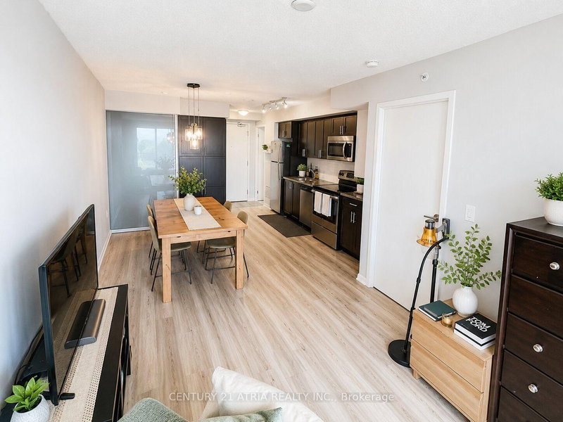 405 - 830 Lawrence Avenue W