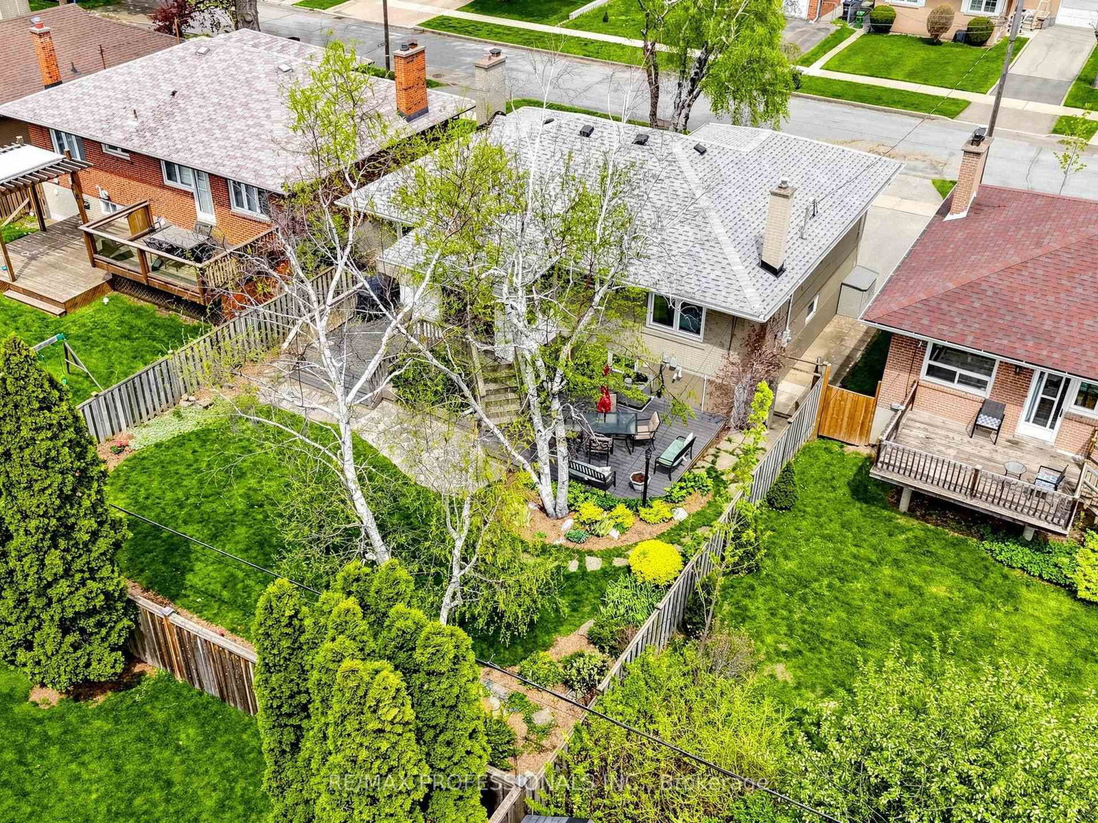 24 Breadner Drive • Toronto, ON photo 34