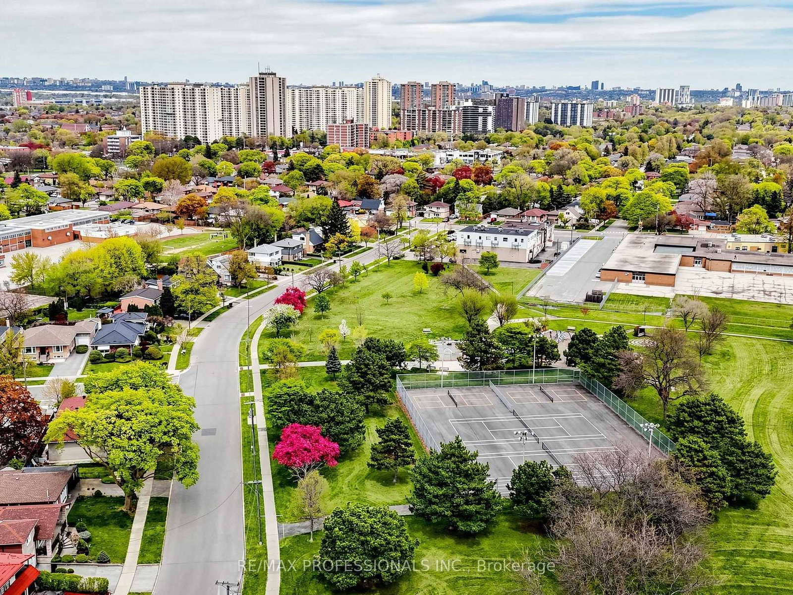 24 Breadner Drive • Toronto, ON photo 39