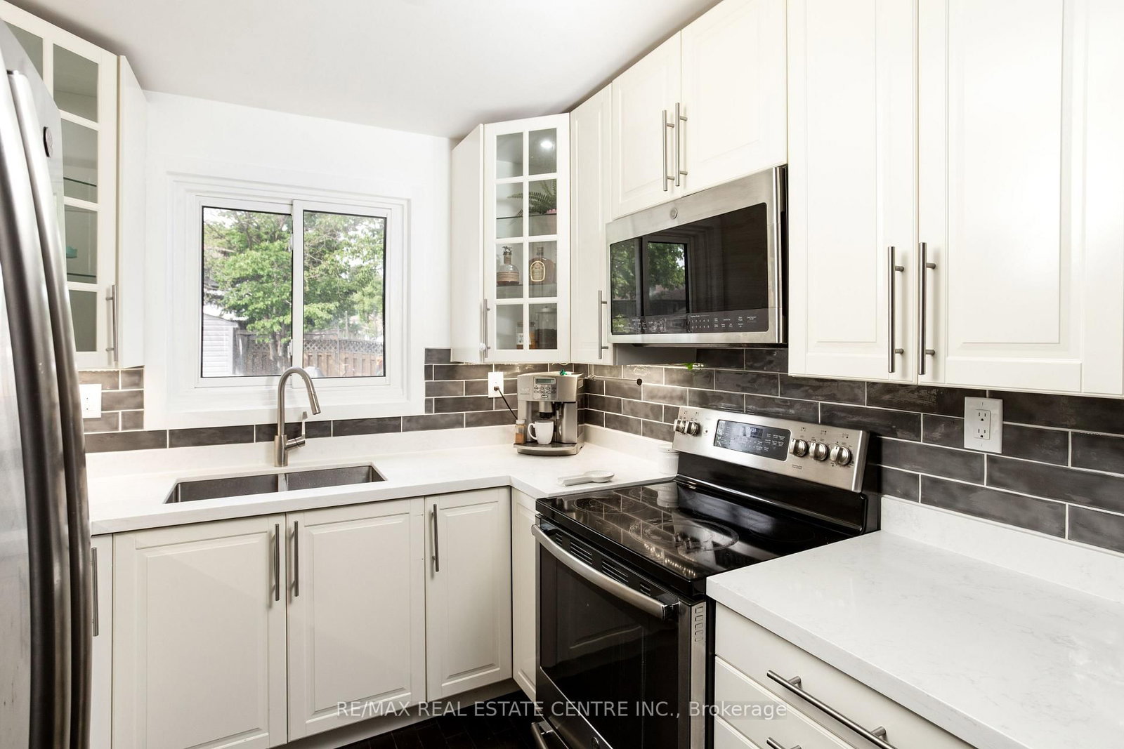 289 Archdekin Brampton,ON L6V 1Z3 — Photo 19