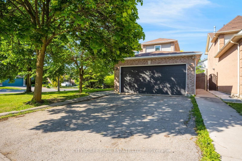 65 Mullis Crescent