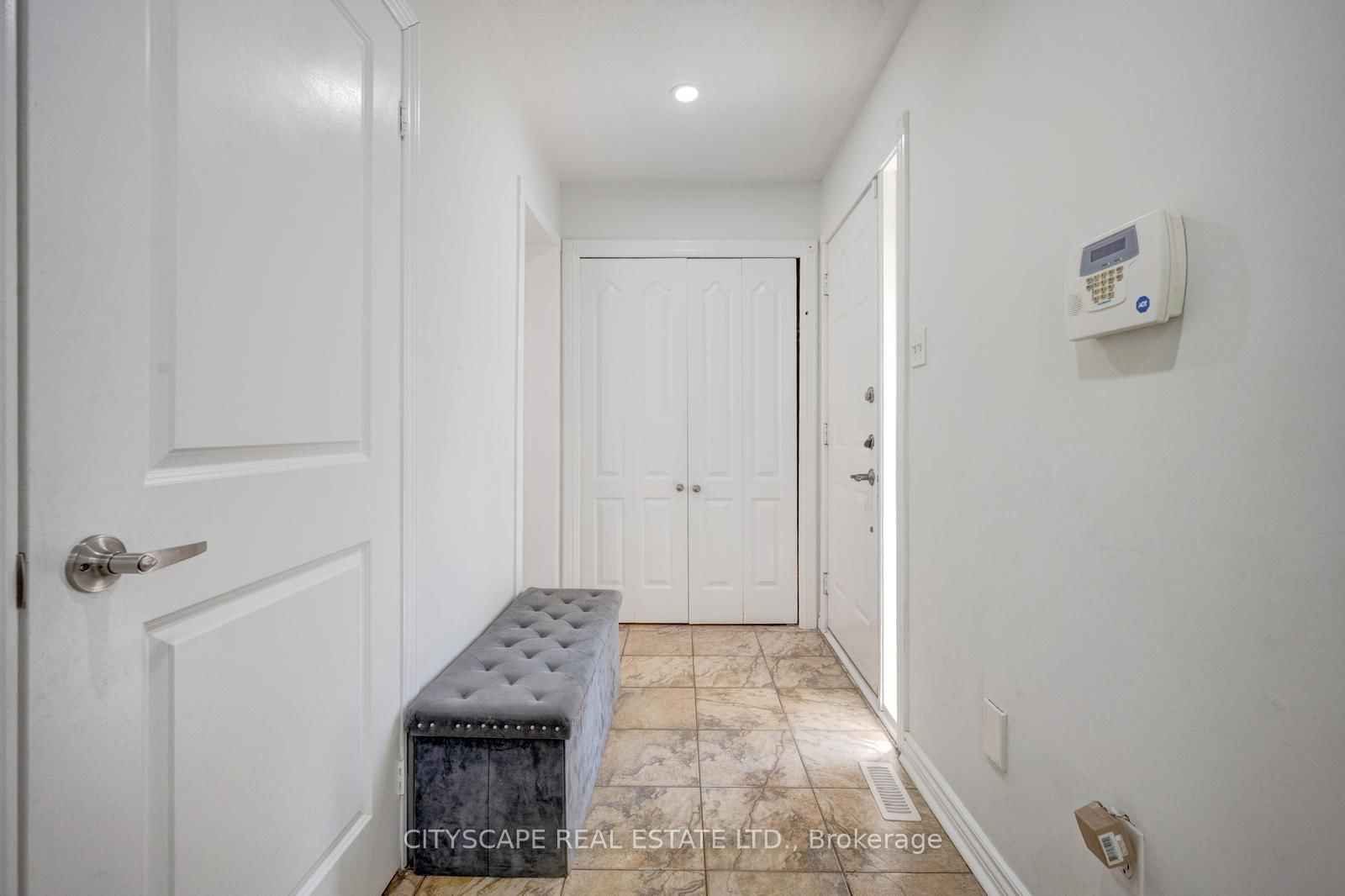 65 Mullis Crescent • Brampton, ON photo 6