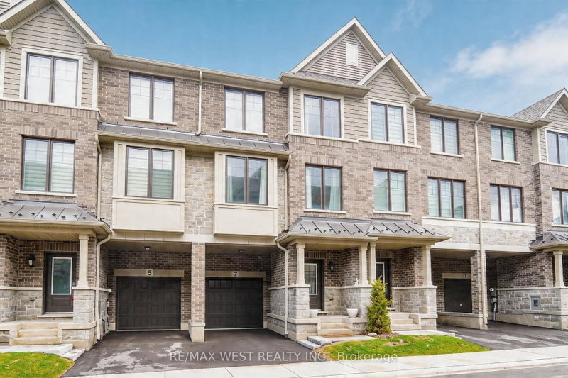 7 Folcroft Street W