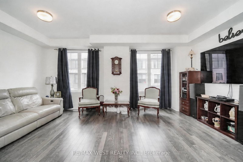 7 Folcroft Street W