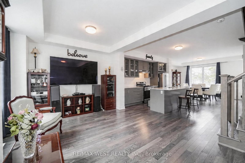 7 Folcroft Street W
