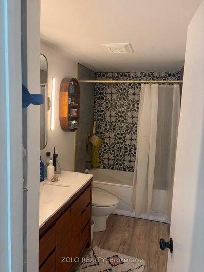 2595 Altadena Court — more photos