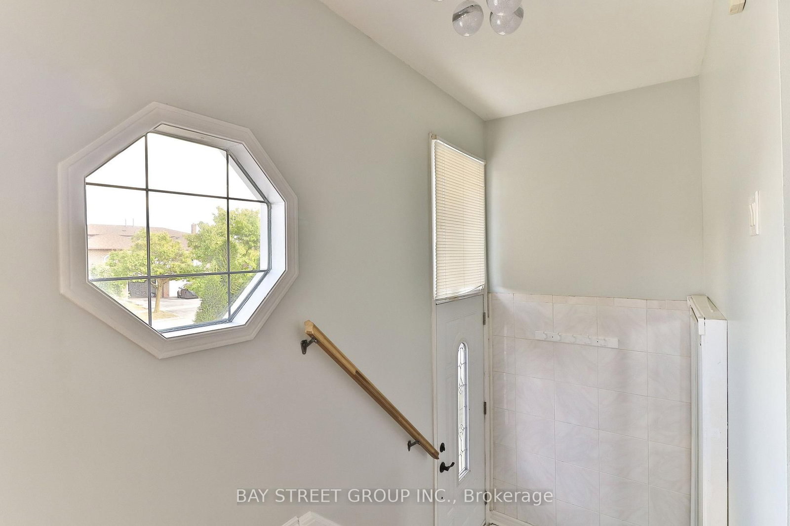 Upper Unit - 489 Fergo Avenue, Mississauga 2