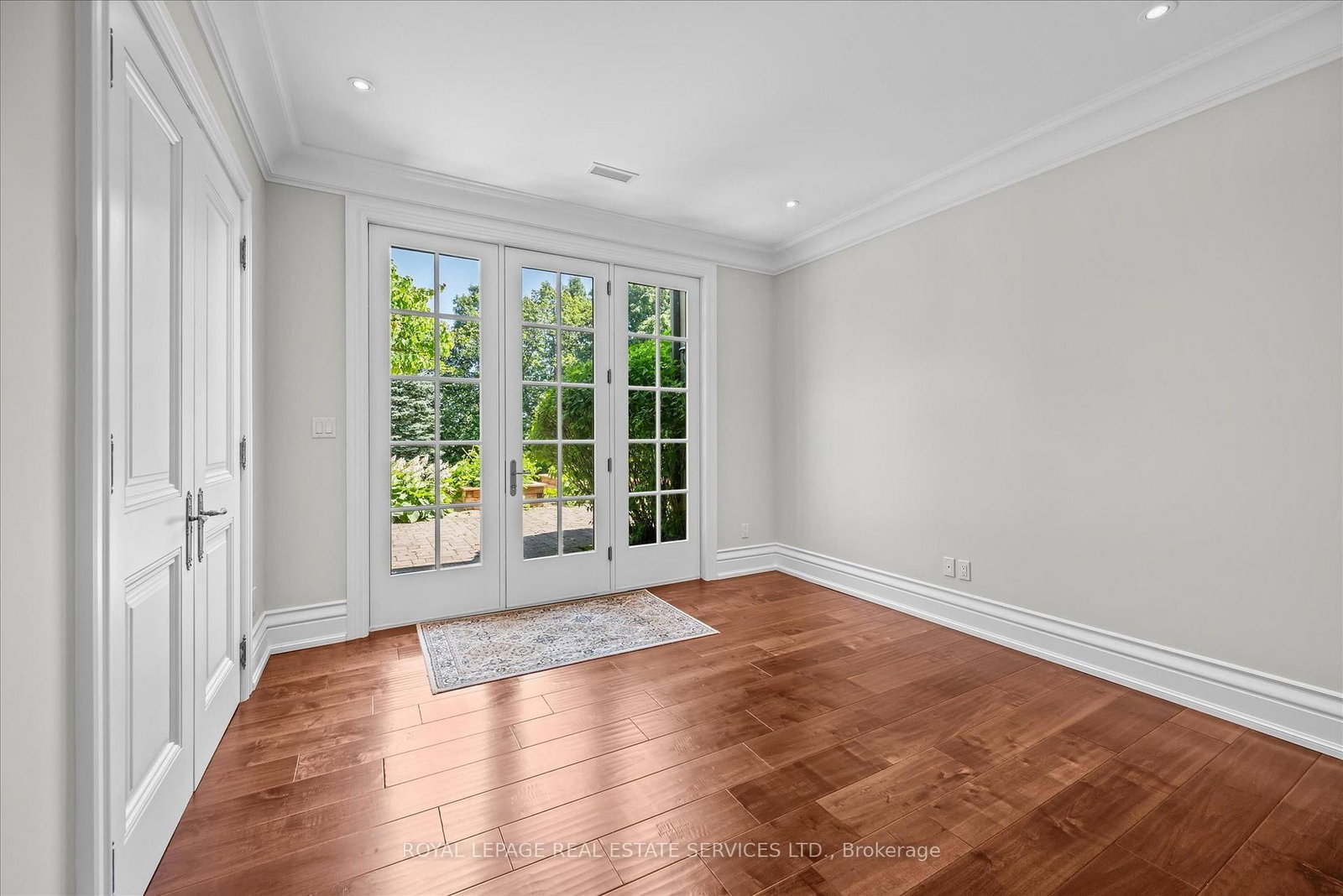 10090 Pineview Trail • Milton, ON photo 33