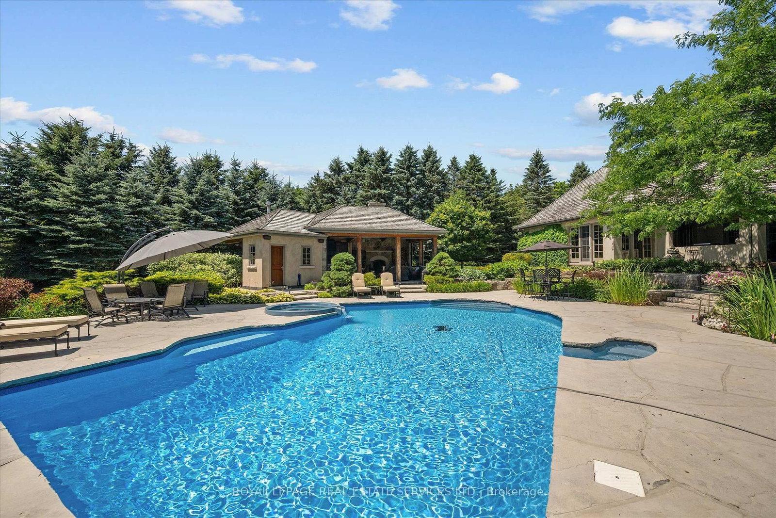 10090 Pineview Trail • Milton, ON photo 39