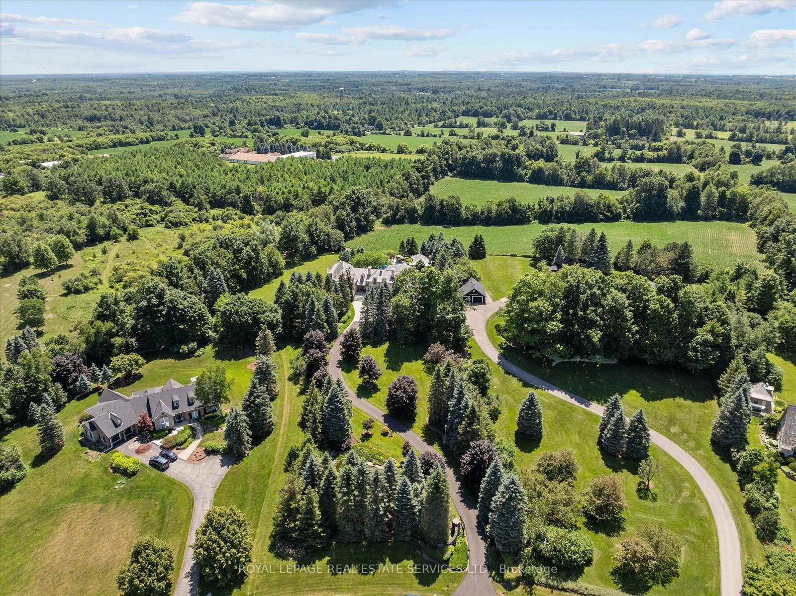 10090 Pineview Trail • Milton, ON photo 46