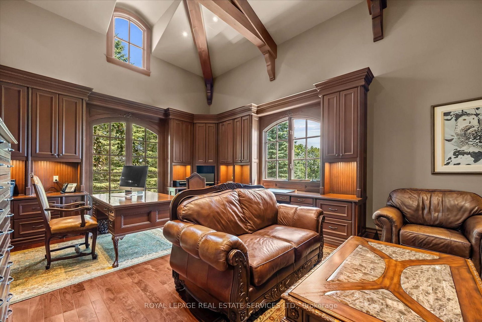 10090 Pineview Trail • Milton, ON photo 7