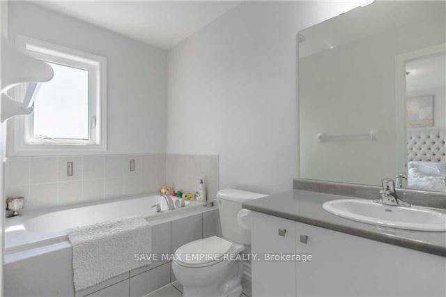 78 Aspen Hills Road • Brampton, ON photo 15