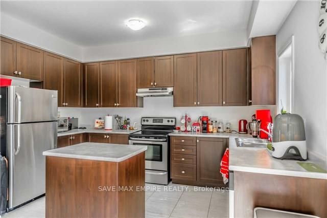 78 Aspen Hills Road • Brampton, ON photo 9