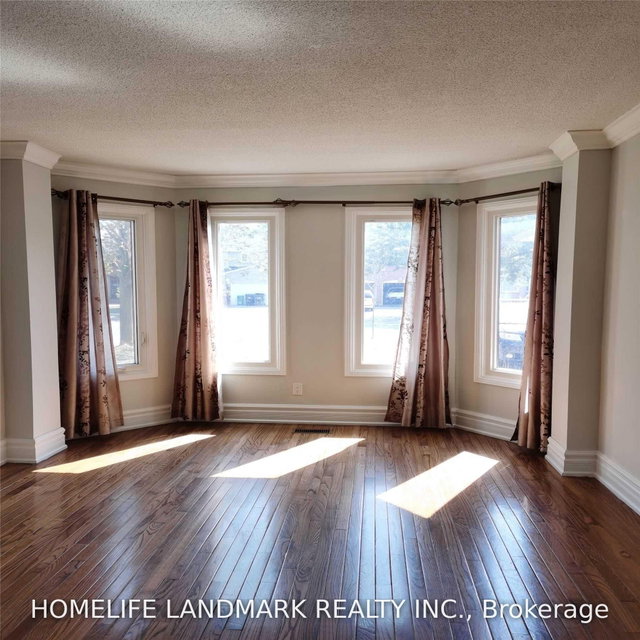 Upper - 367 Huntington Ridge Drive