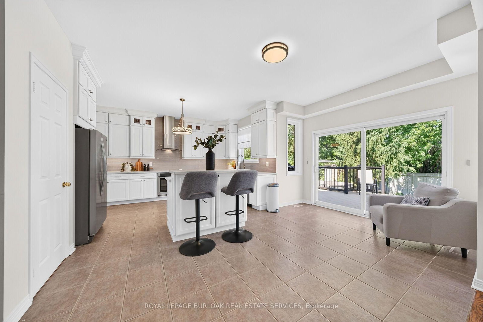 2203 Turnberry Road • Burlington, ON photo 10