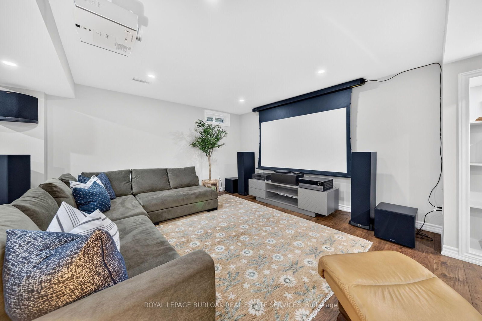 2203 Turnberry Road • Burlington, ON photo 42