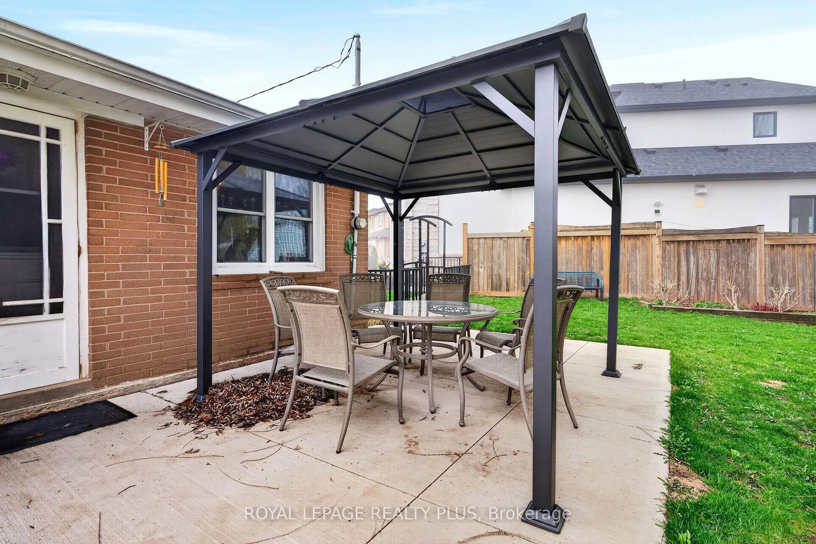 1332 Stanbury Road • Oakville, ON photo 40
