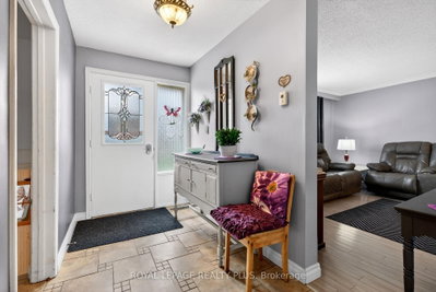 1332 Stanbury Road • Oakville, ON photo 9