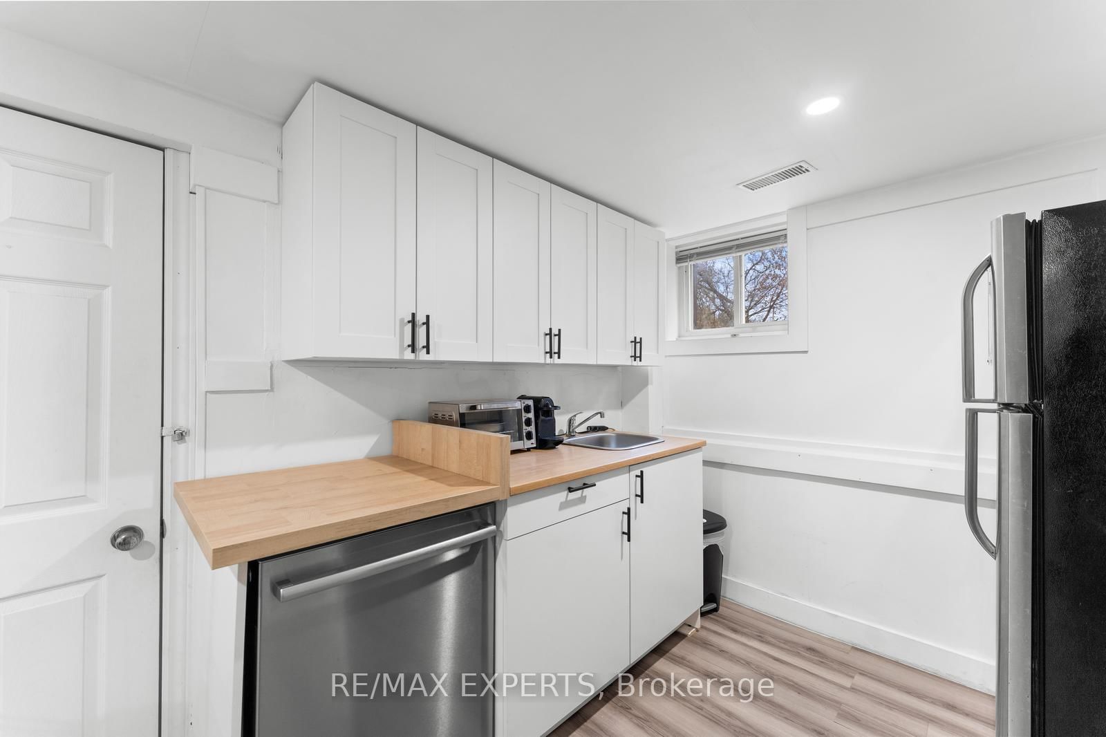 142 E King Street • Caledon, ON photo 19