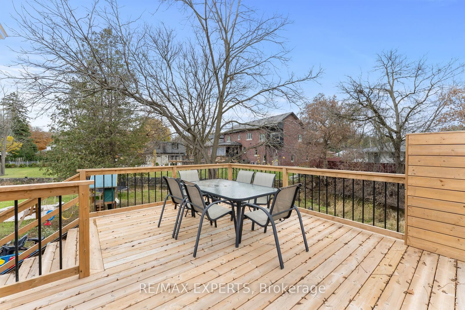 142 E King Street • Caledon, ON photo 31