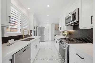 1171 Gripsholm Road • Mississauga, ON photo 8