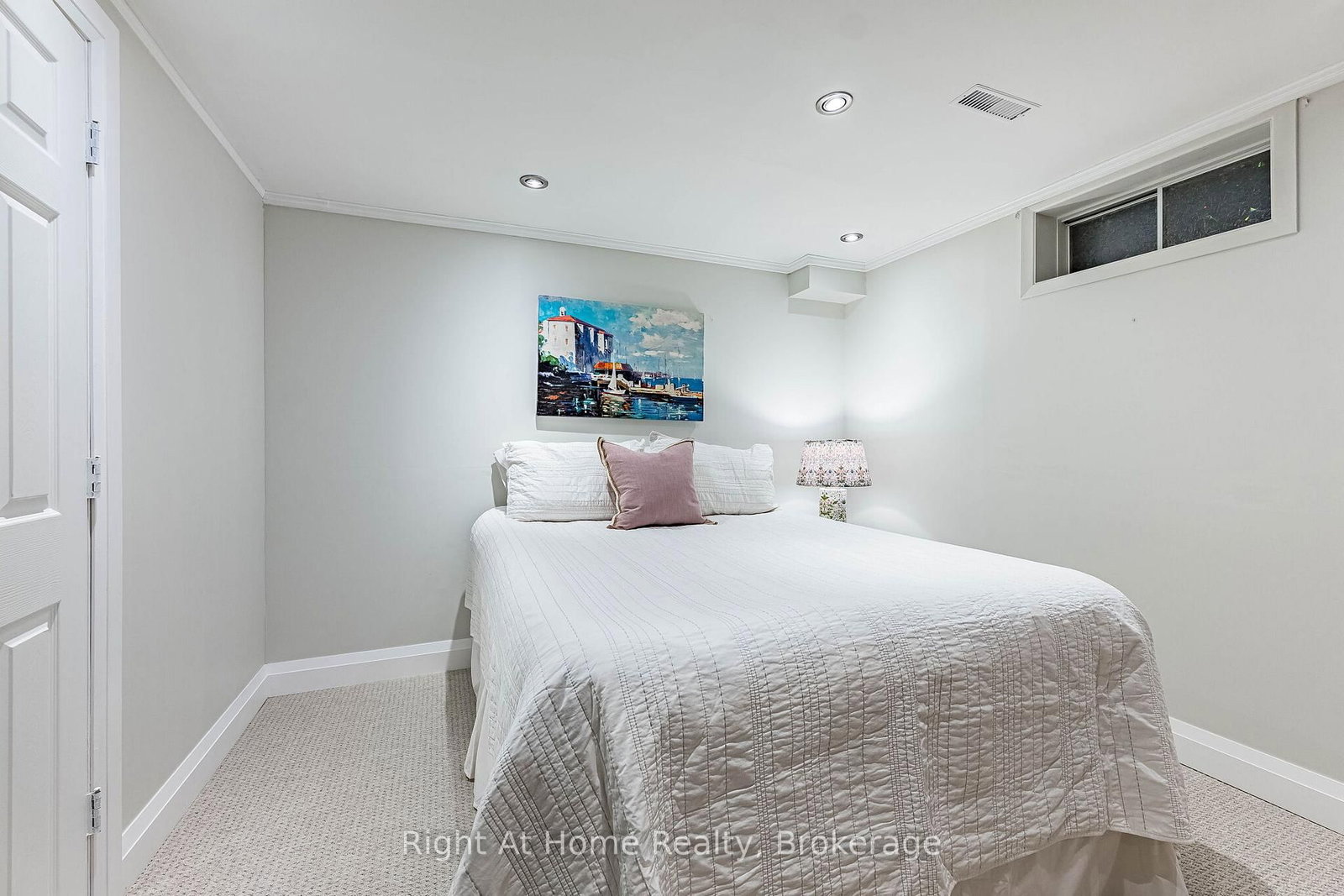 3287 Victoria Street • Oakville, ON photo 36