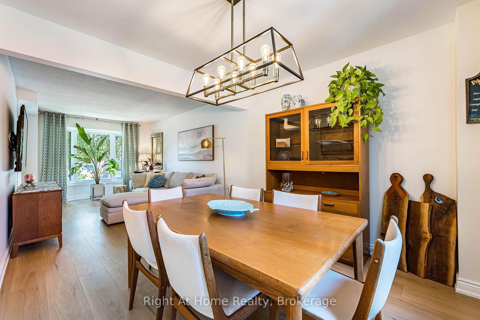3287 Victoria Street • Oakville, ON photo 8