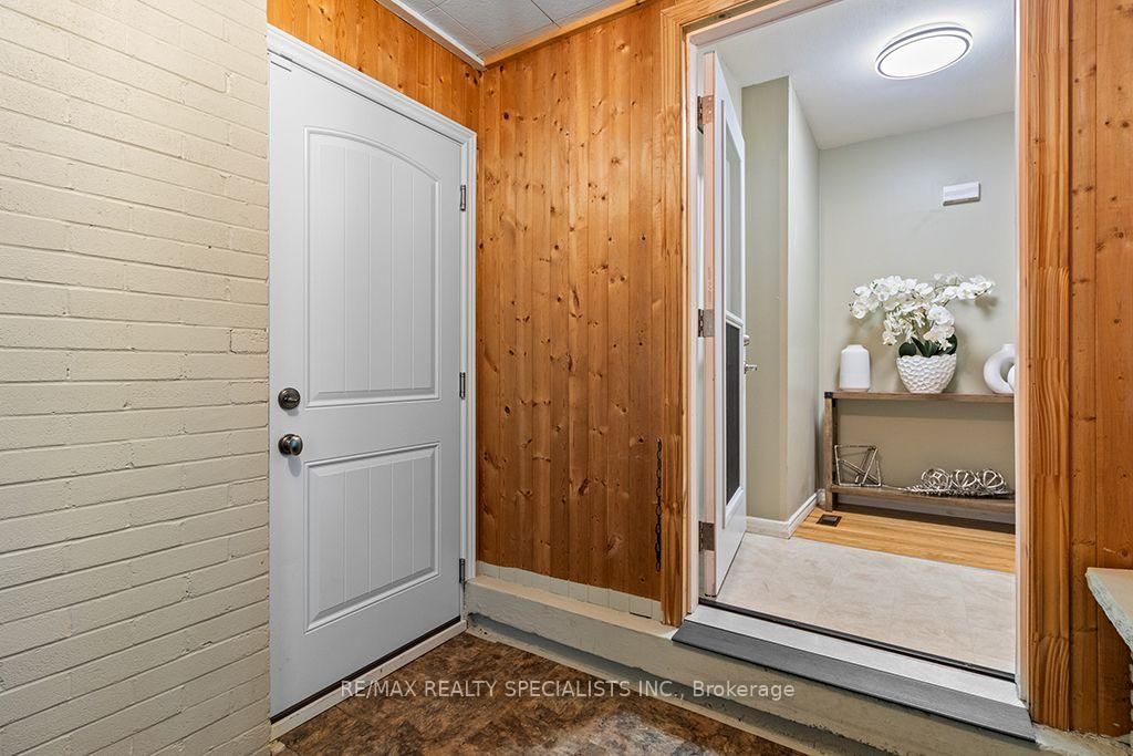 88 Shirley Street • Orangeville, ON photo 4