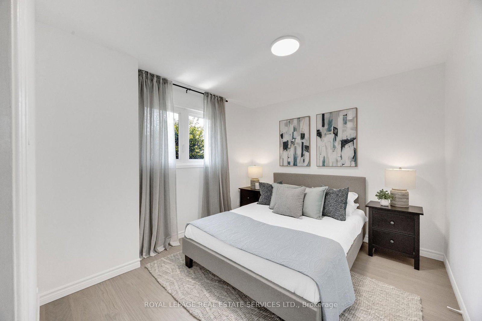 2048 Sixth Line • Oakville, ON photo 26