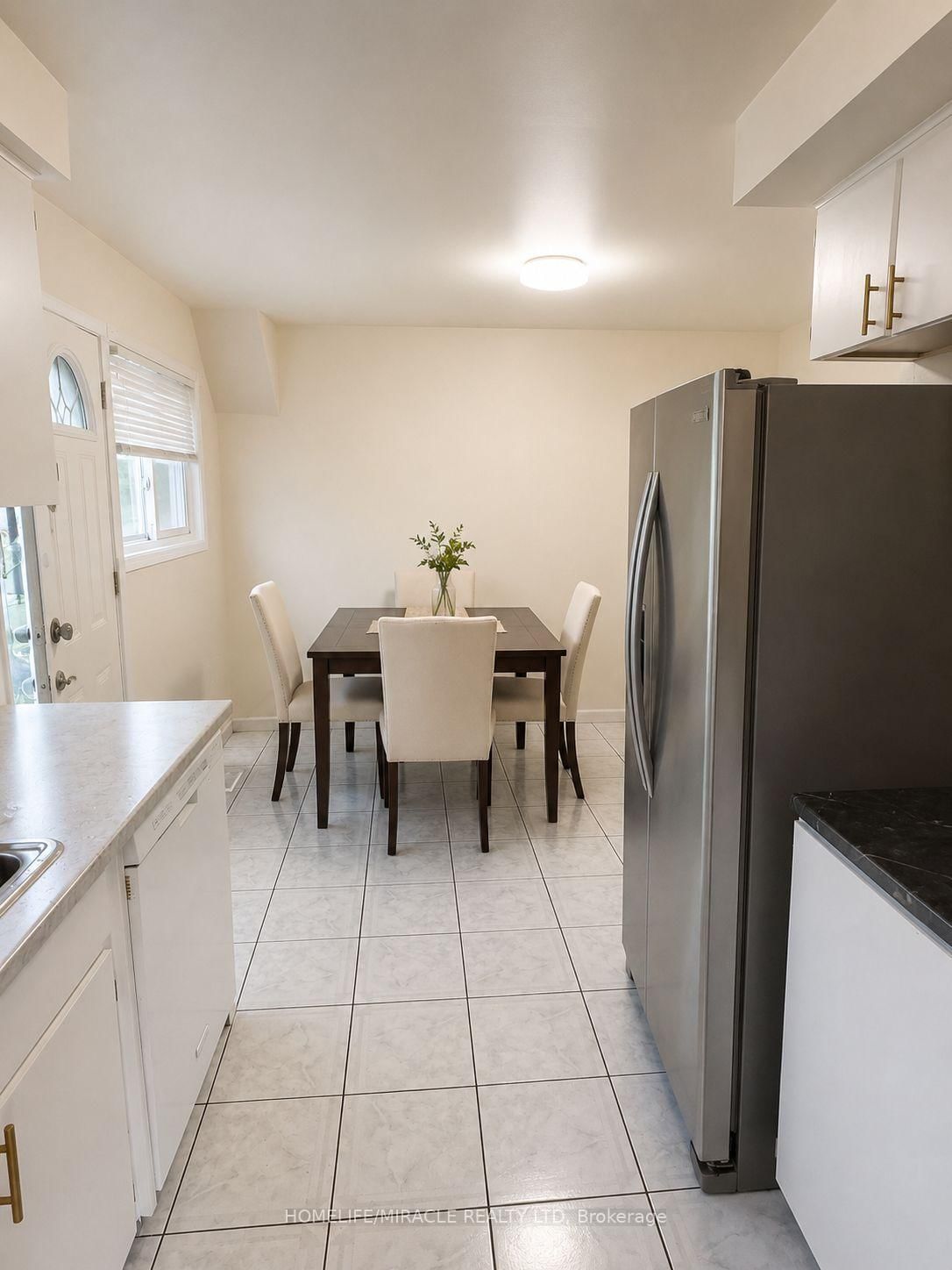 3145 Mallbridge Mississauga,ON L4T 2C5 — Photo 20