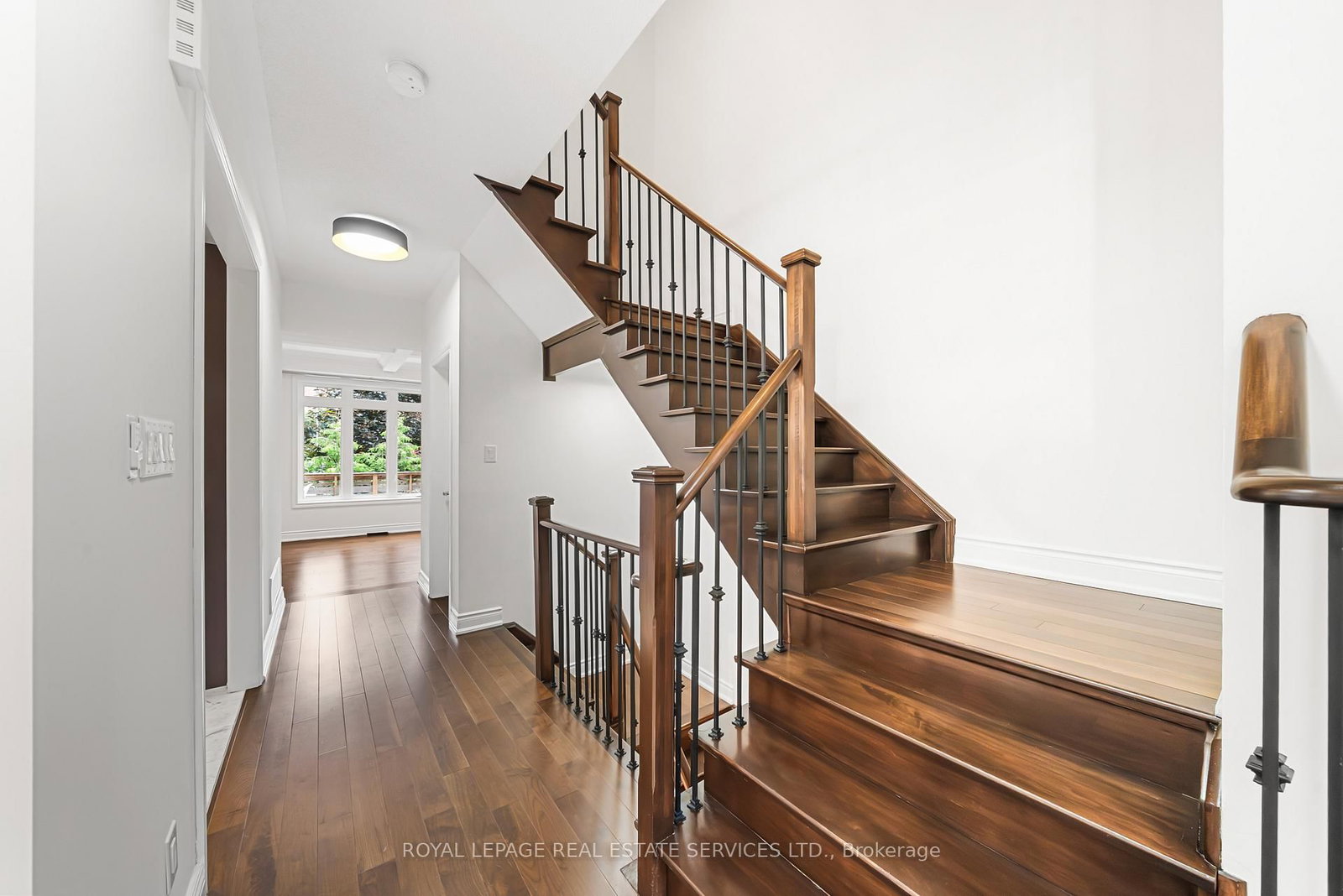 2083 Grange Drive • Mississauga, ON photo 21