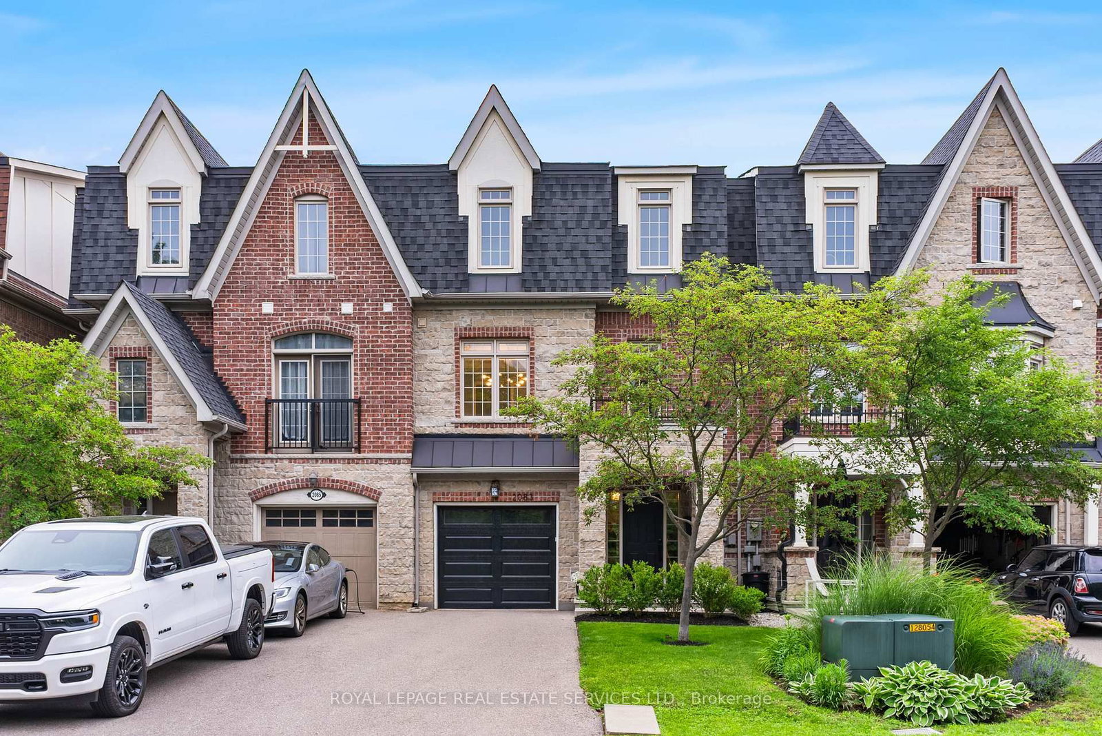 2083 Grange Drive • Mississauga, ON photo 49