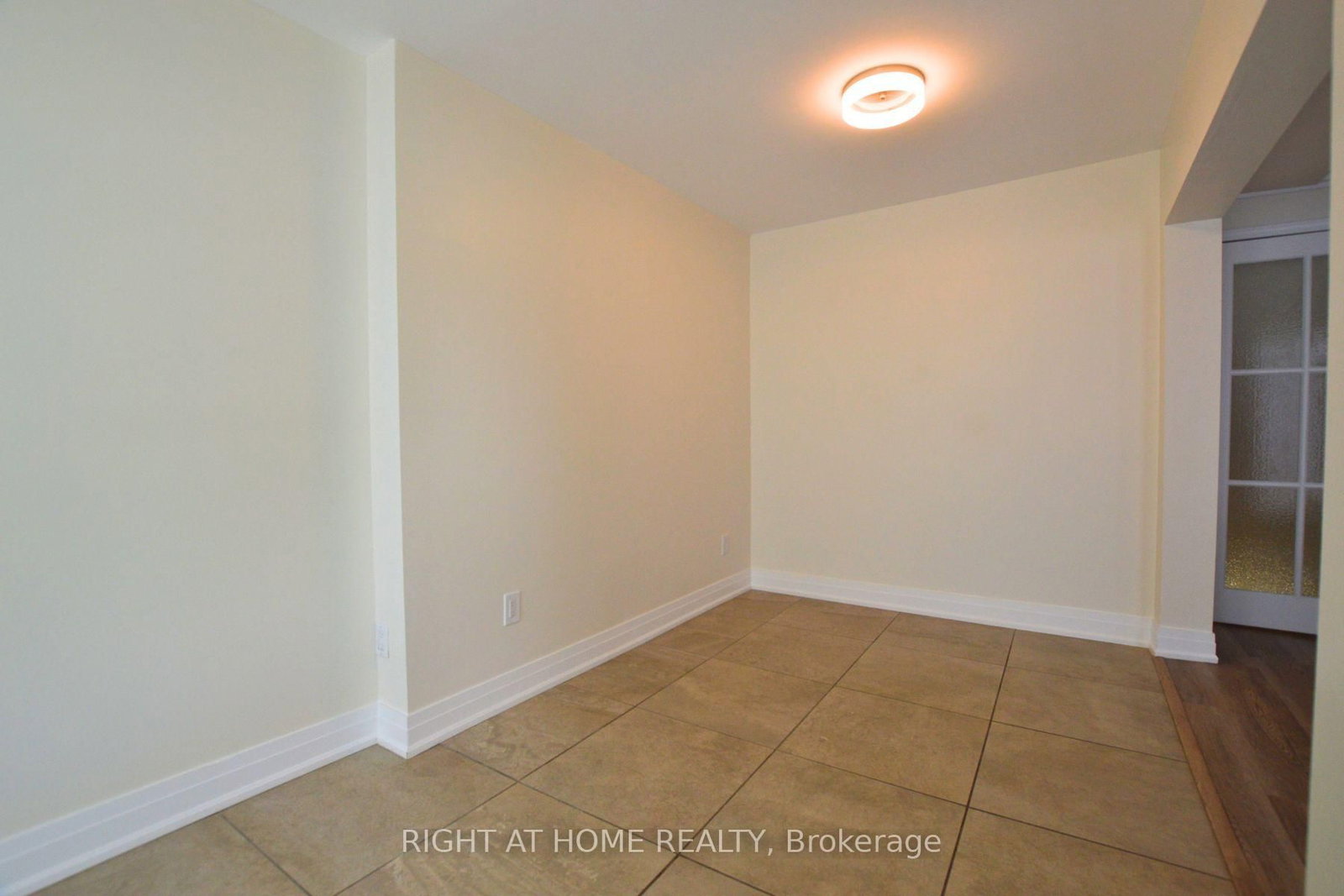 62 Charles Street • Milton, ON photo 13