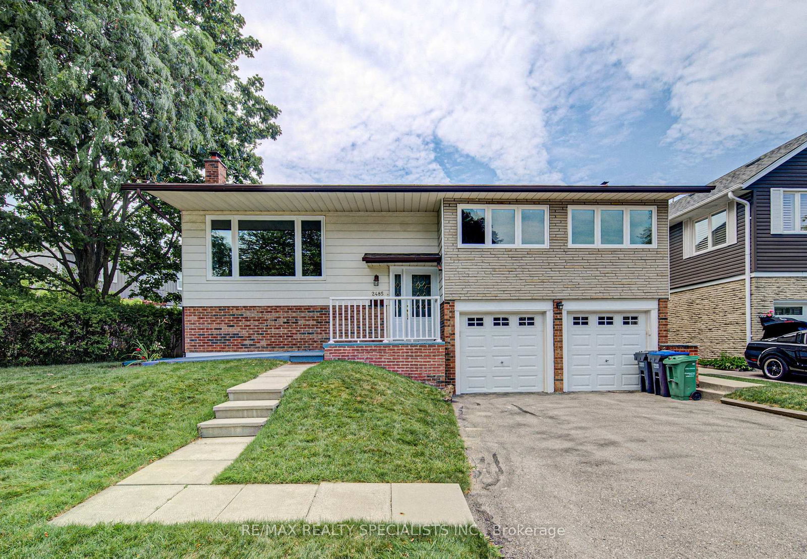 Detached House for sale at 2485 Council Ring Road, Mississauga, Ontario, L5L 1E8 - Erin Mills - MLS: W13569406