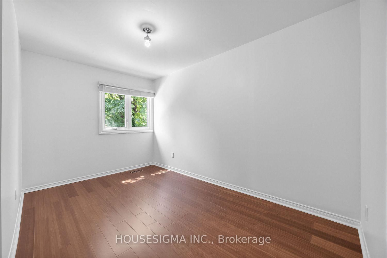 2199 W Burnhamthorpe Road • #7 • Mississauga, ON photo 21