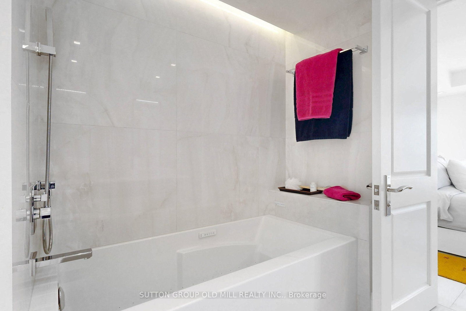 2267 W Lake Shore Boulevard • #1307 • Toronto, ON photo 21