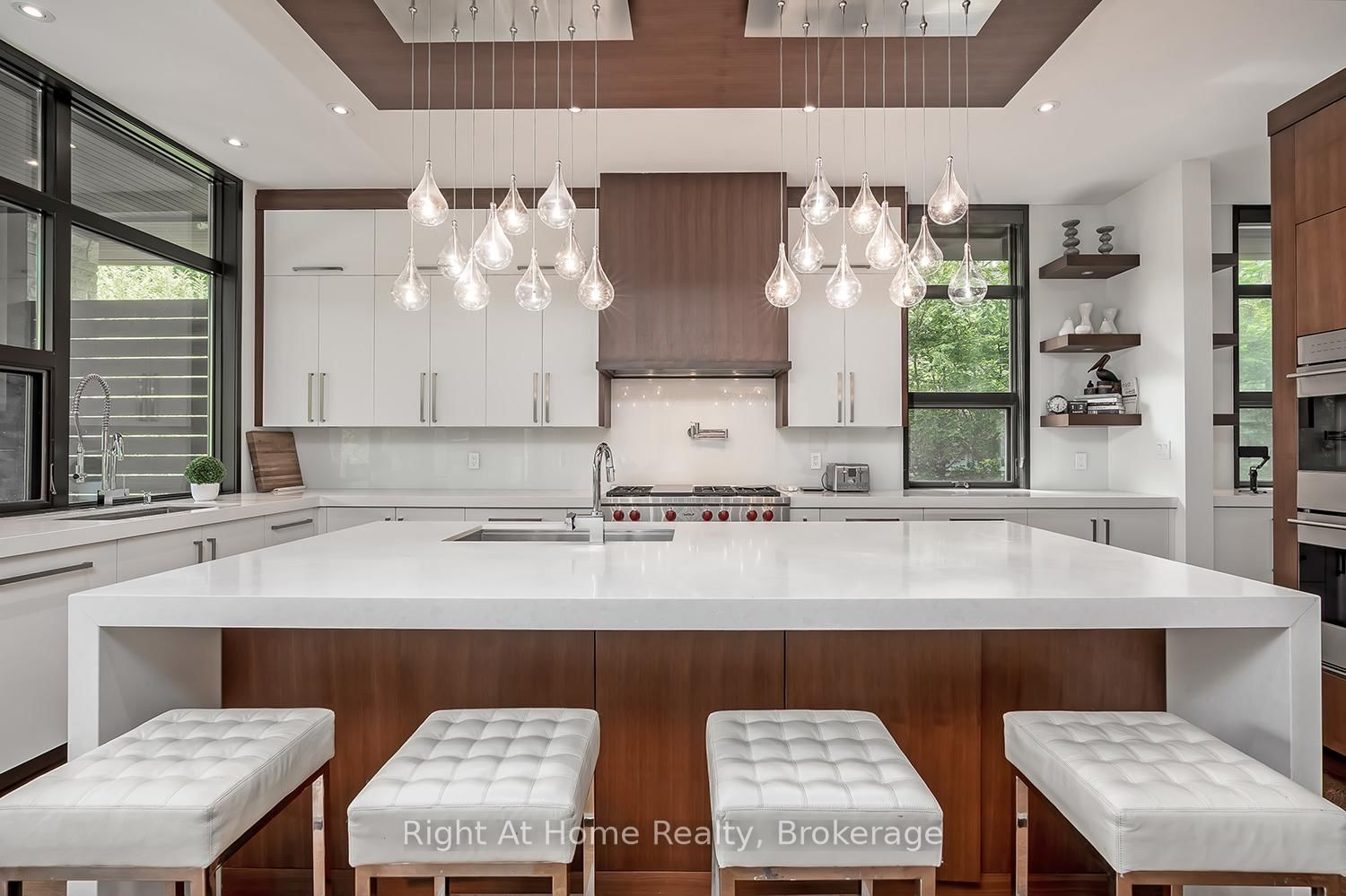 265 Maple Grove Drive • Oakville, ON photo 11