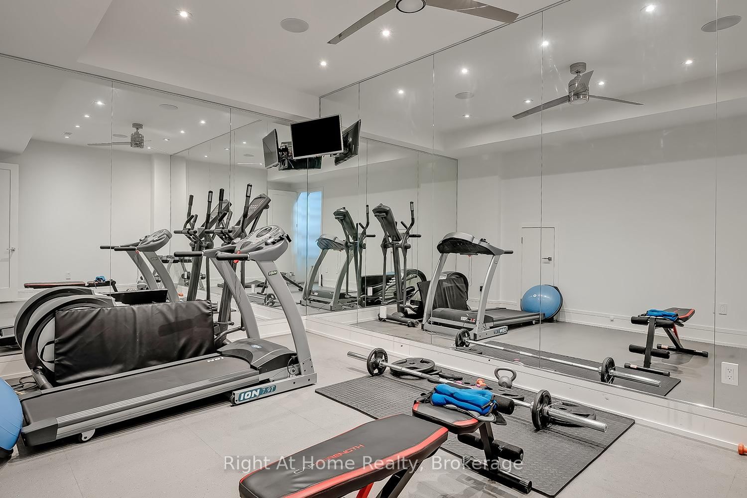 265 Maple Grove Drive • Oakville, ON photo 36