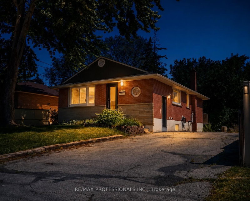 LOWER - 1327 Royal Drive