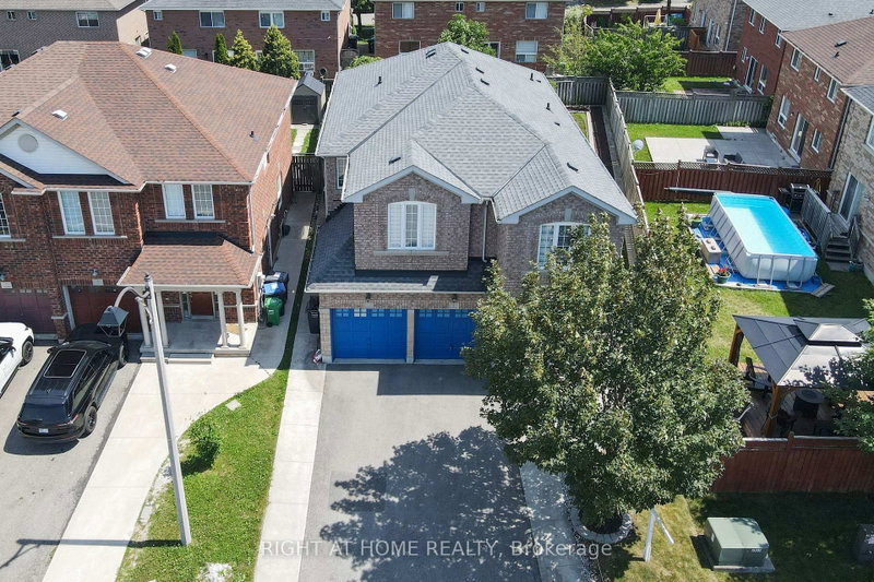 3 SILVERBELL Court