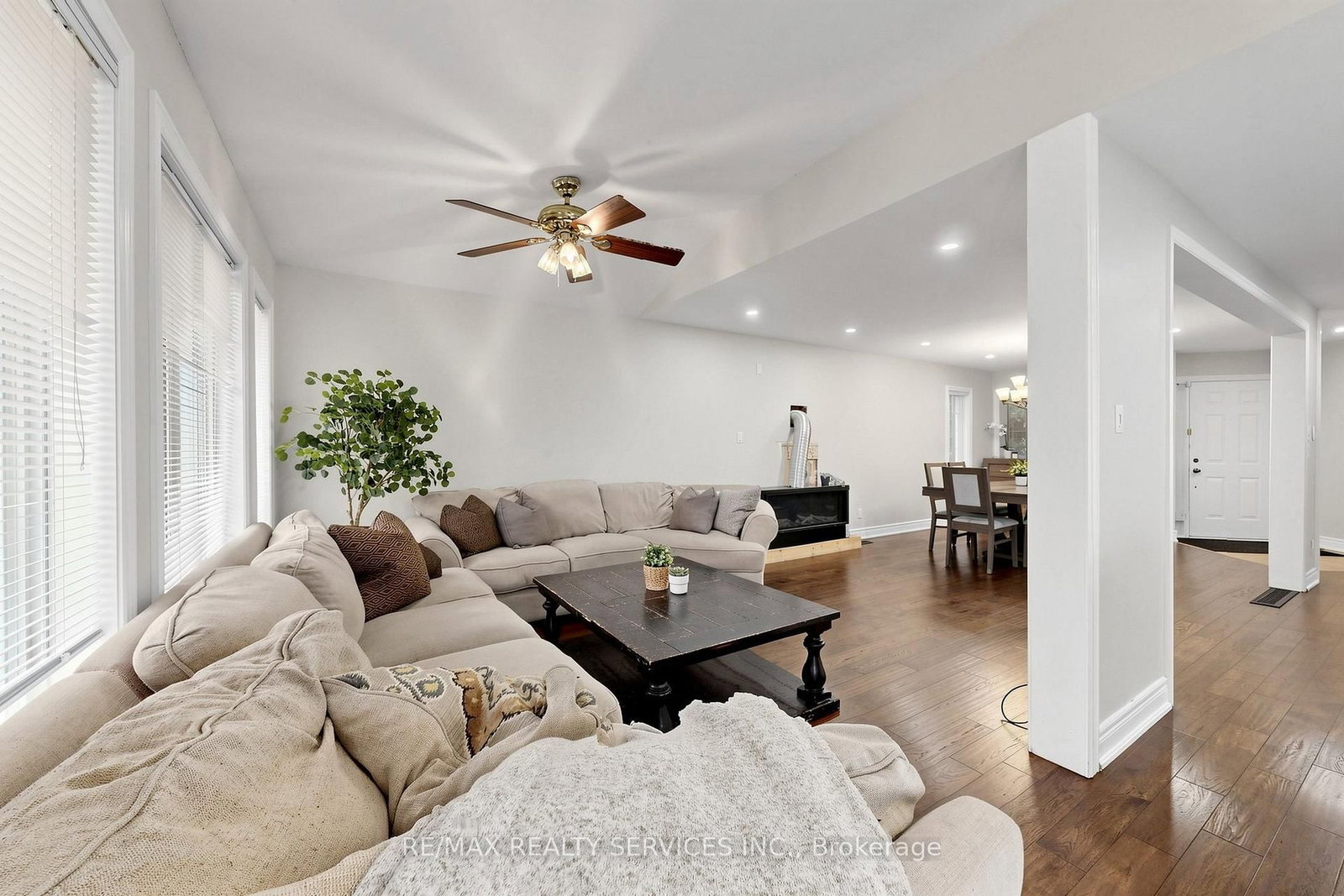 32 Hillpath Crescent • Brampton, ON photo 11