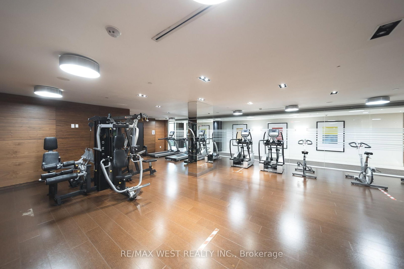 1 Valhalla Inn Road • #1206 • Toronto, ON photo 16