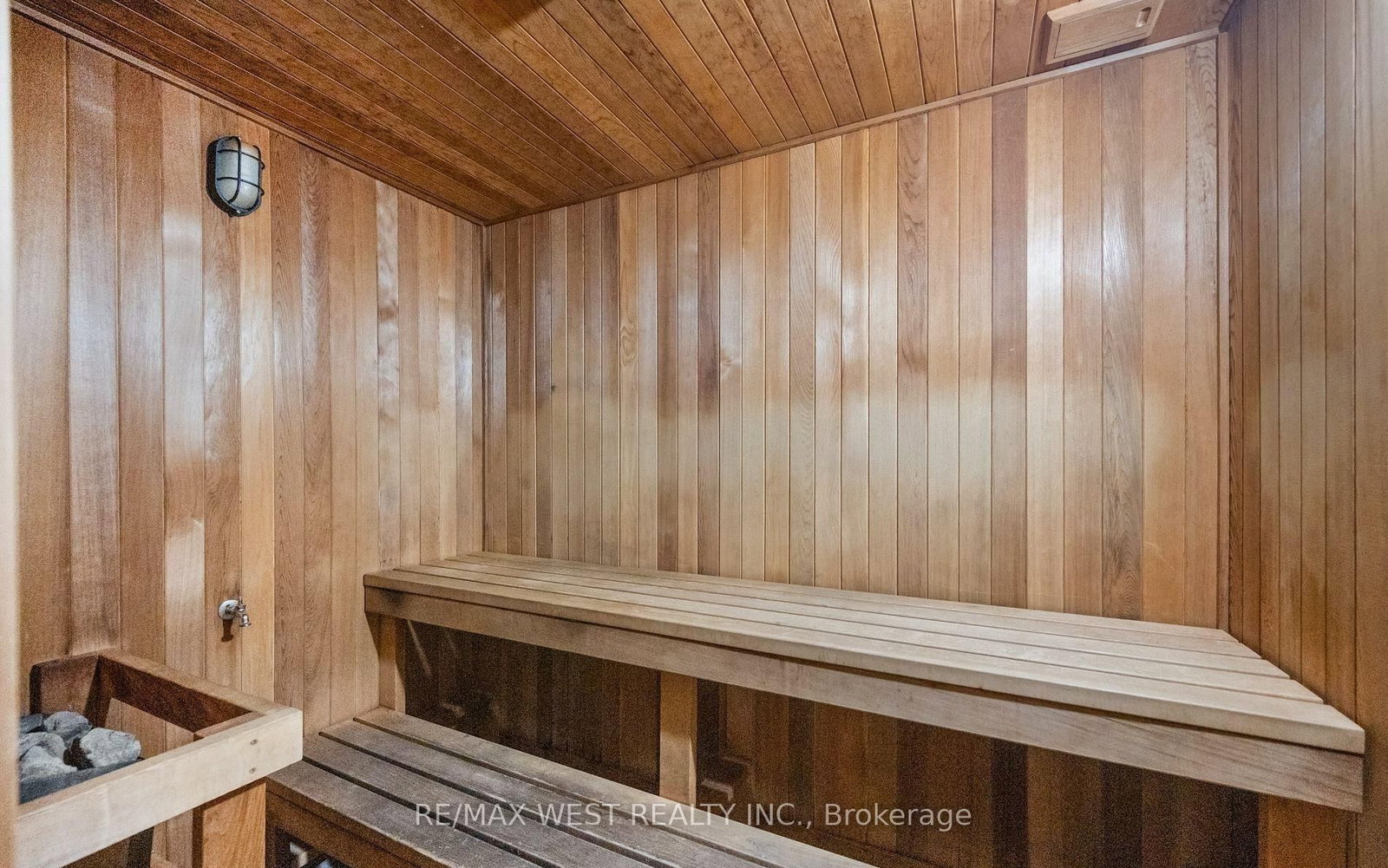 1 Valhalla Inn Road • #1206 • Toronto, ON photo 20