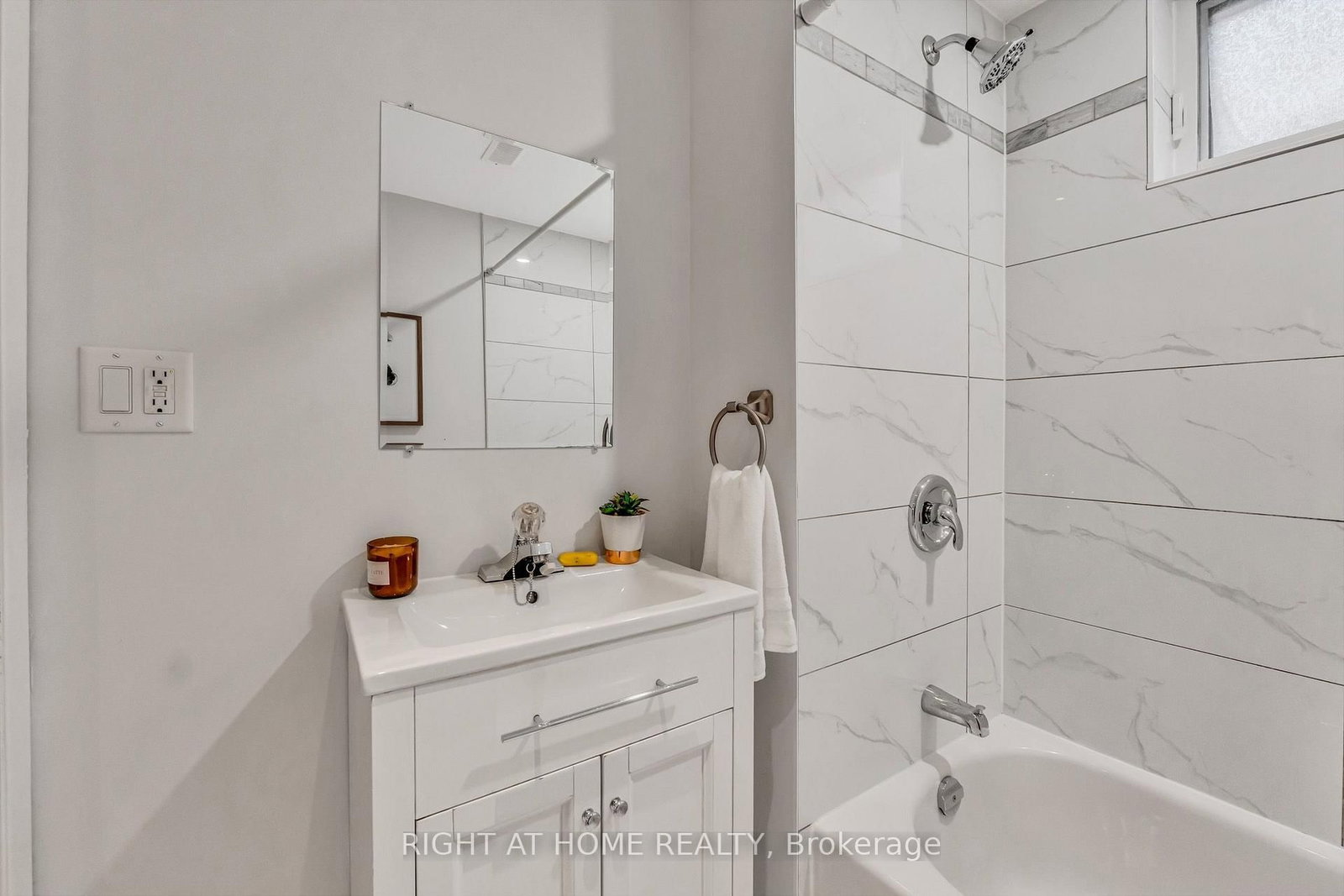 110 Victory Drive • Toronto, ON photo 32
