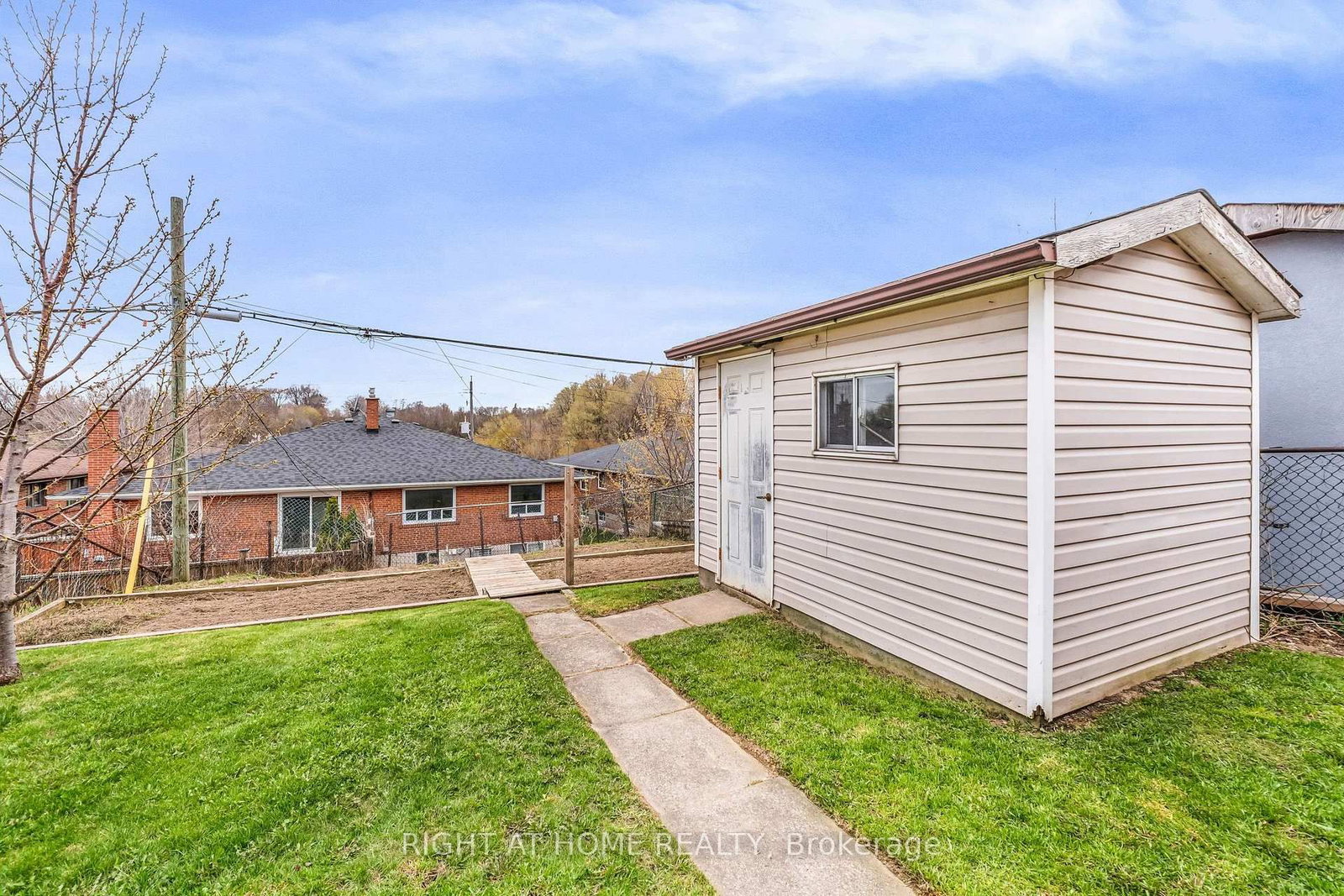 110 Victory Drive • Toronto, ON photo 40