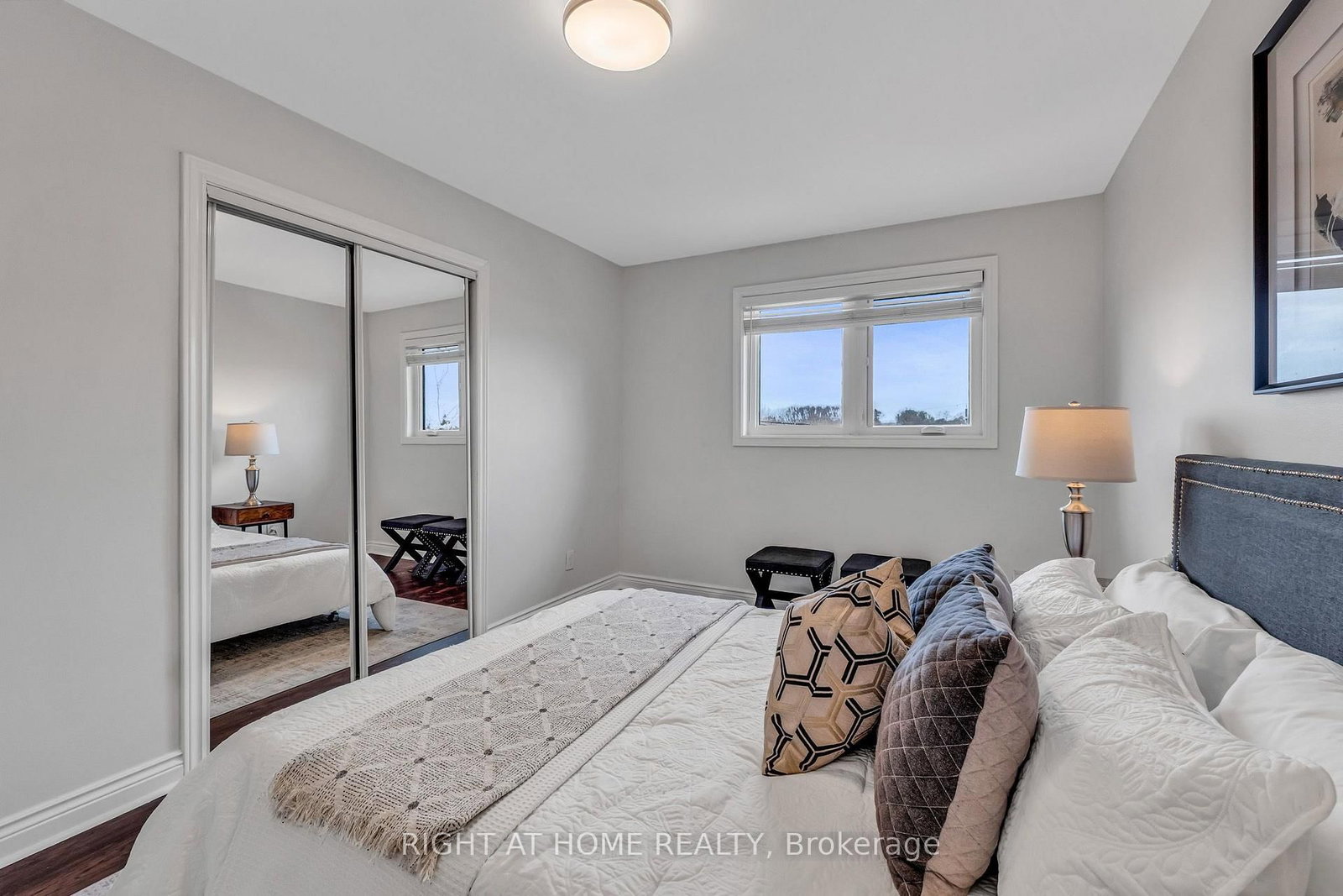 110 Victory Drive • Toronto, ON photo 8