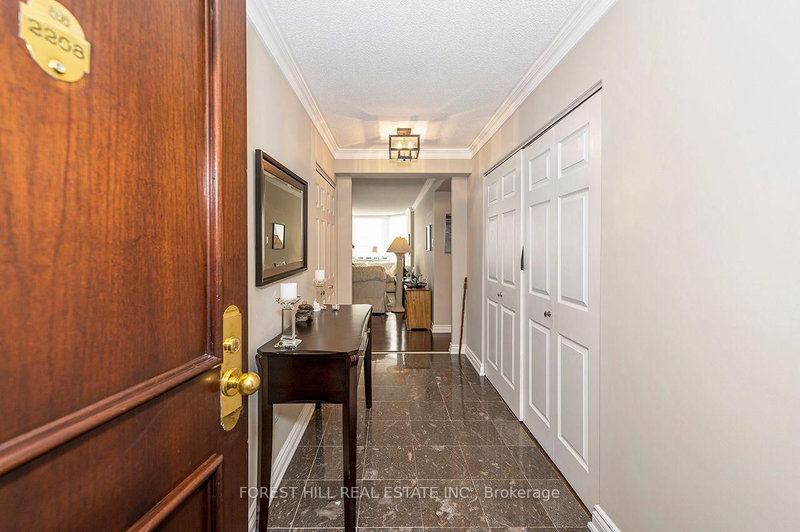 2208 - 1300 Islington Avenue