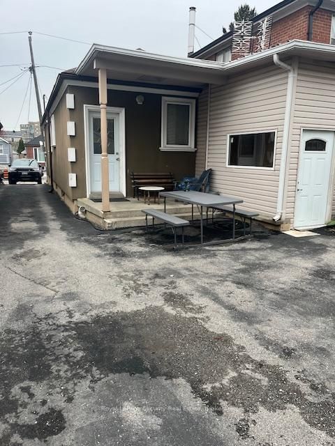627 Caledonia Road • Toronto, ON photo 20